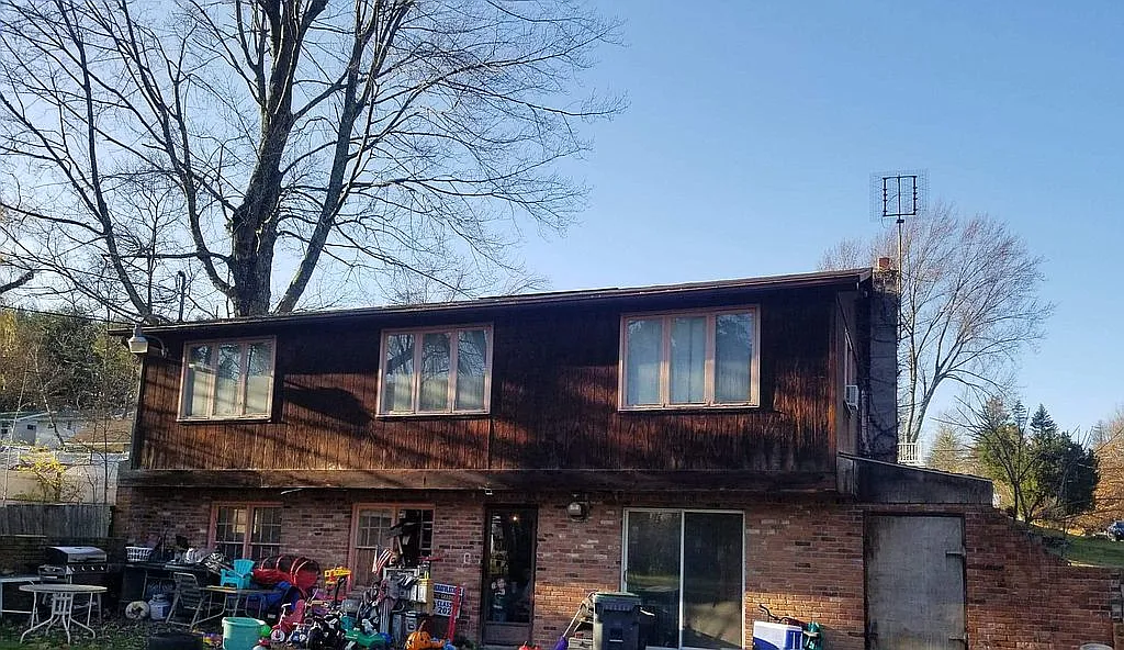 19 Wood St photo 1