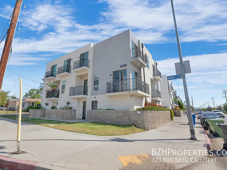 6006-6002 Klump Ave — Photo 32