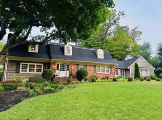 1413 E Rolling Oaks Dr, Memphis, TN 38119
