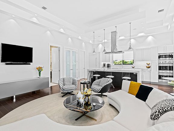 3rd image of 1710 Middle River Drive