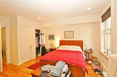 Rented by R New York