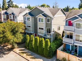 6720 14th Ave NW #B, Seattle, WA 98117