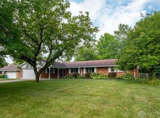2651 Cross Country Rd, Dayton, OH 45431