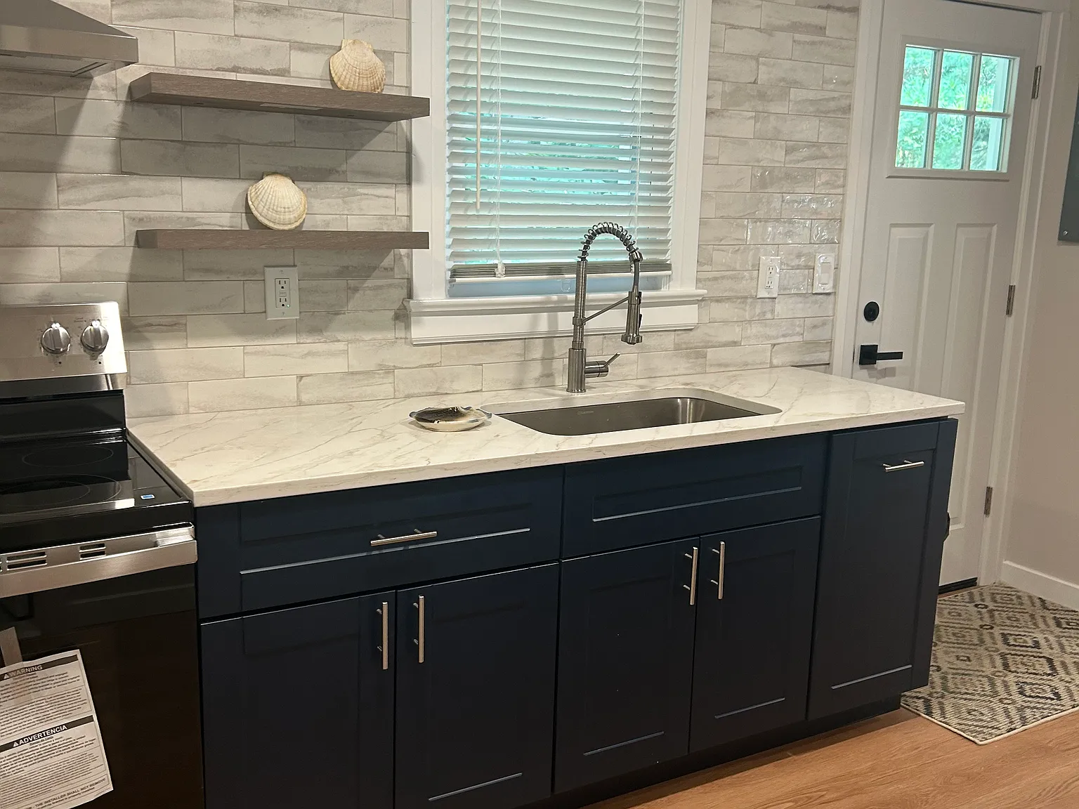 2 bed, 875 sqft, $3,100 — Photo 3