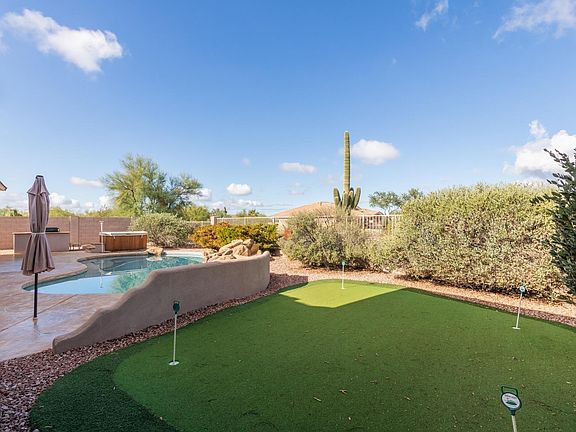 3rd image of 5410 E Calle De Las Estrellas