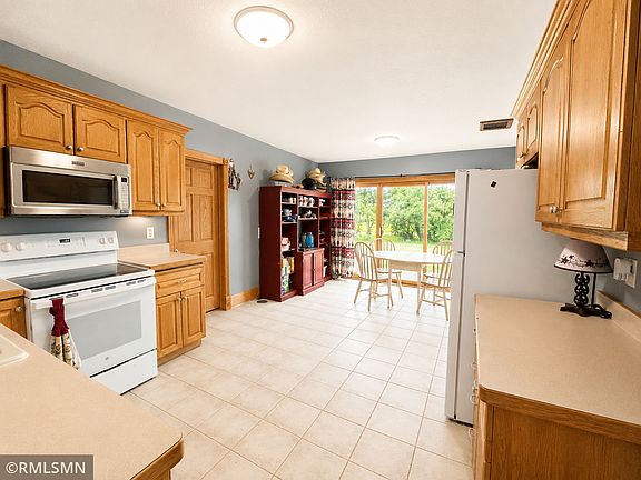 4th image of 2535 Ivory St