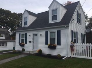 75 Aberdeen St, Lowell, MA 01850