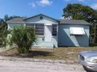 194 E 28th St, Riviera Beach, FL 33404