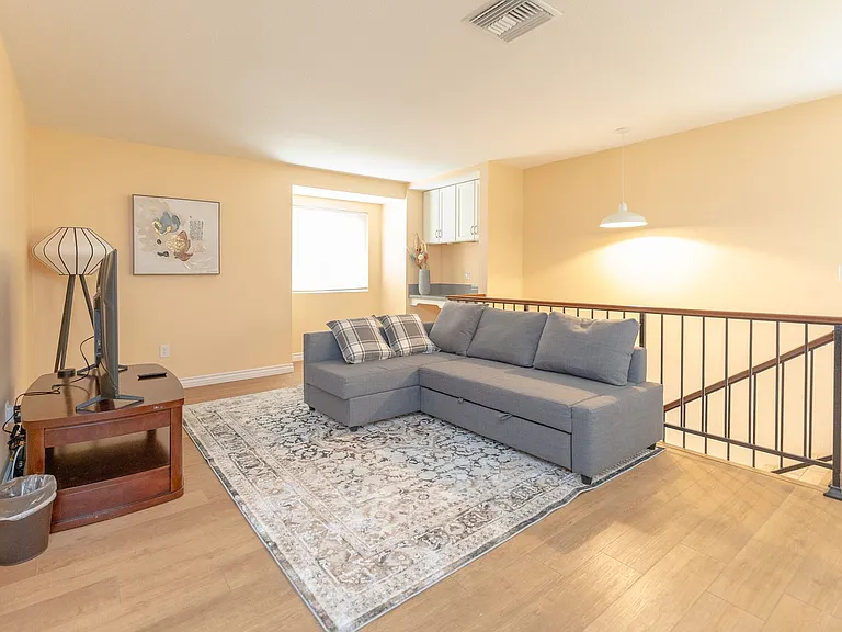 161 May Ave — Photo 26