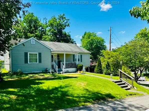 951 Zerkle St, Saint Albans, WV 25177