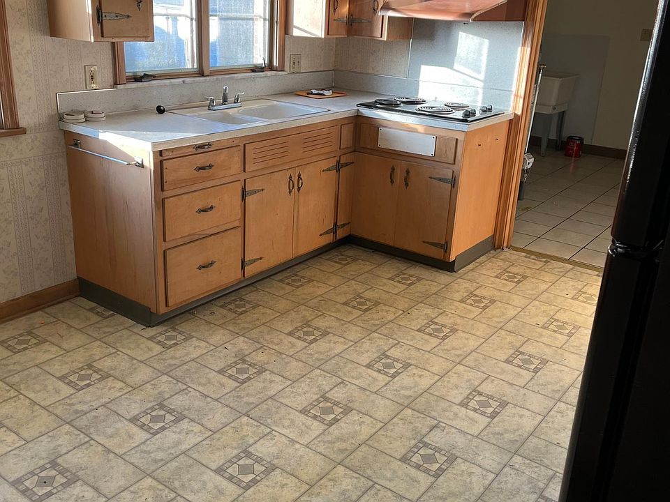 1st image of 46 W Florida Ave