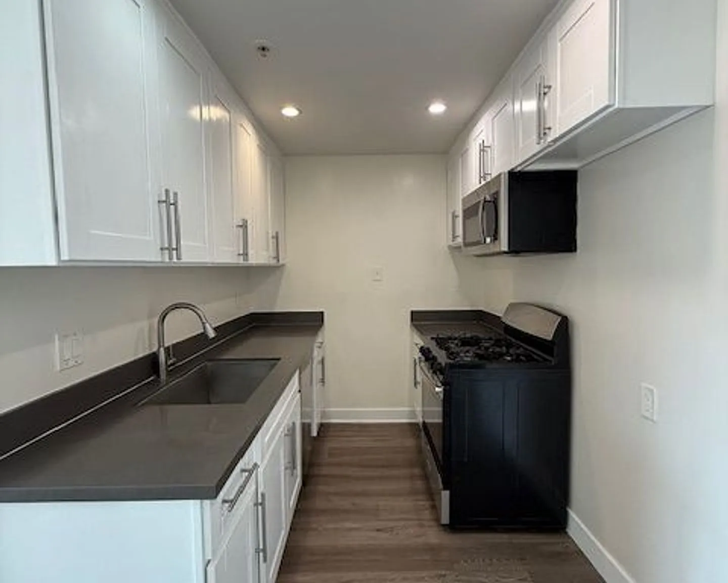 750 S. Carondelet St. — Photo 2