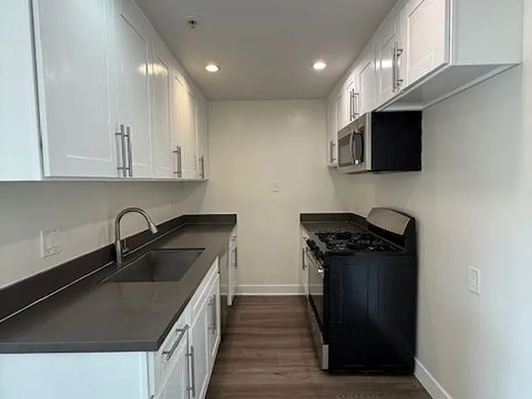 750 S. Carondelet St. — Photo 2