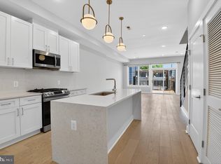 217 20th St NE APT 2, Washington, DC 20002