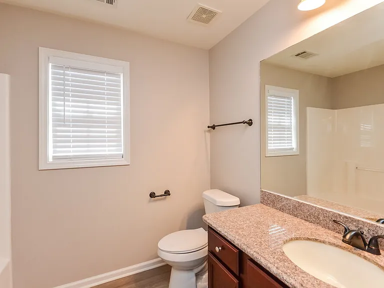 90 Riverstone Dr — Photo 16