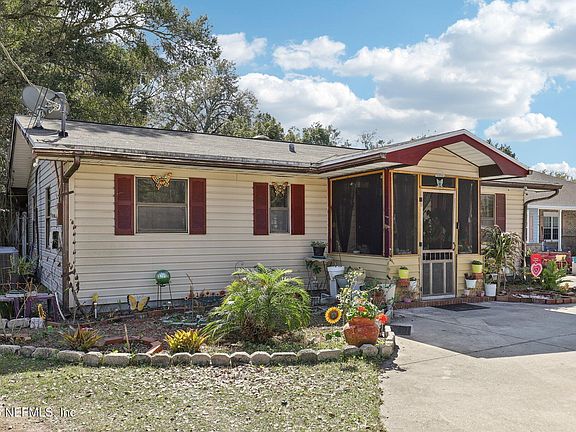 2nd image of 2127 DIANA Drive