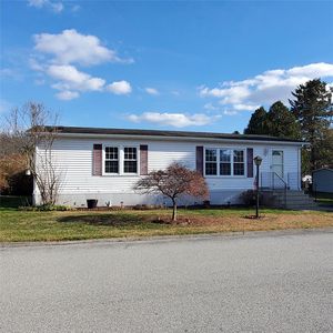 52 Liberty Drive, Hyde Park, NY, 12538