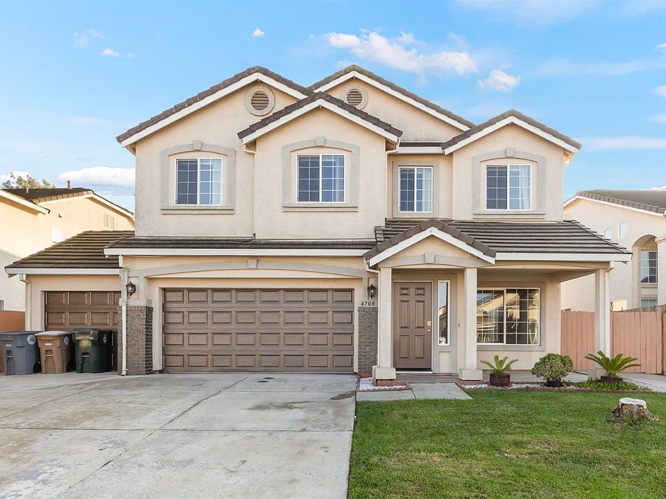 2nd image of 4708 Laguna Park Dr
