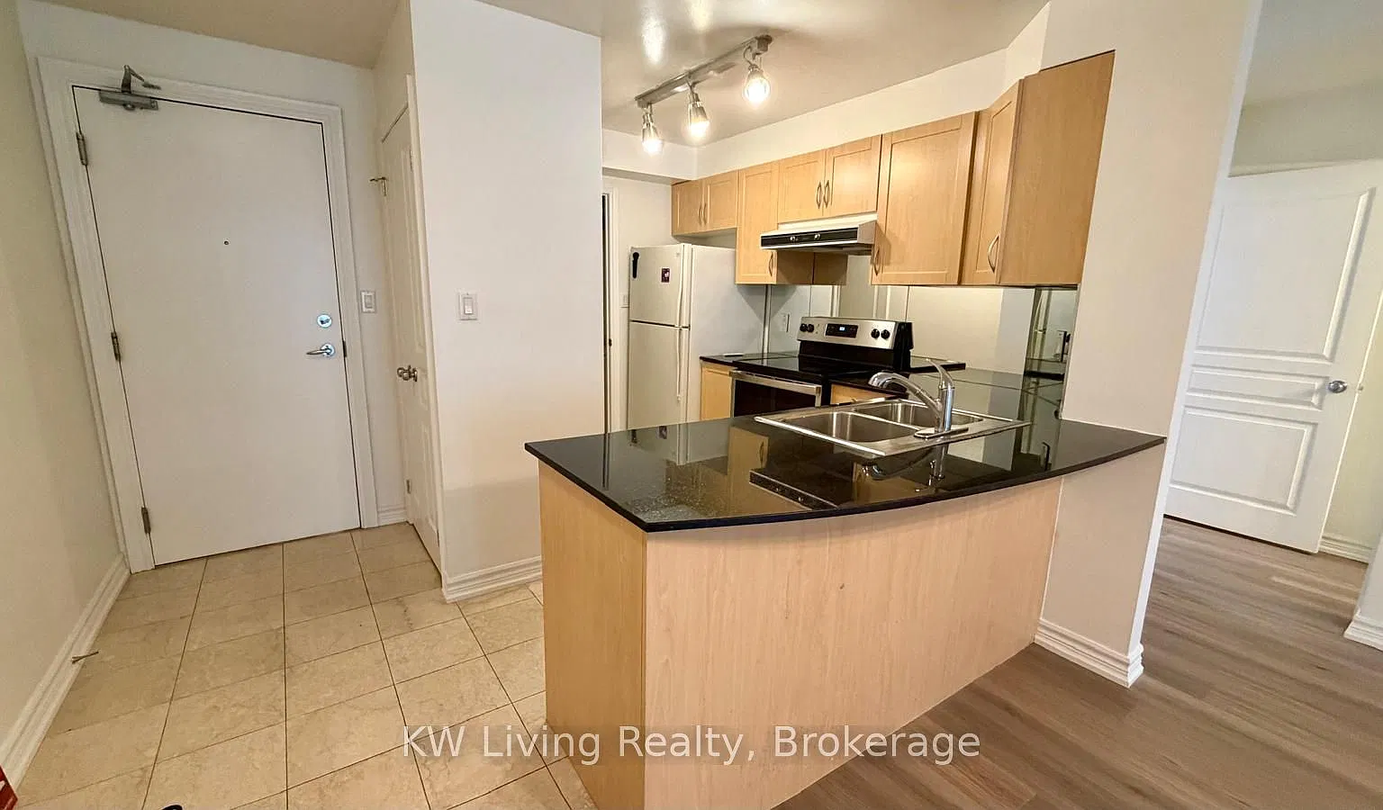 2 bed, $3,350 — Photo 4
