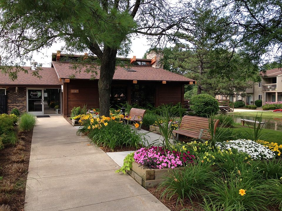 Leasing and Clubhouse