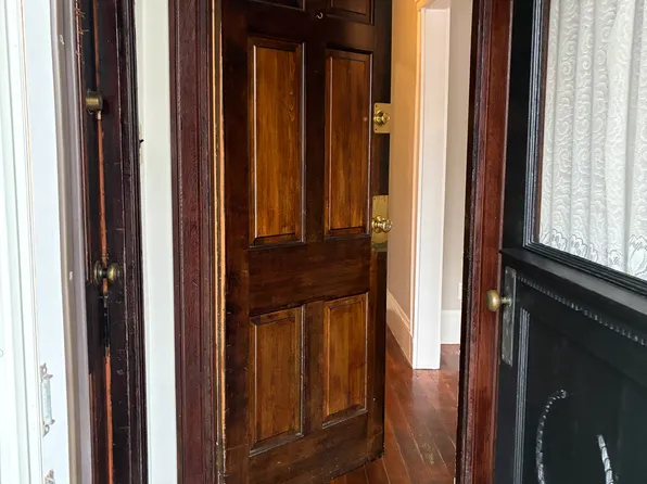 67 Lexington Ave, Somerville, MA 02144