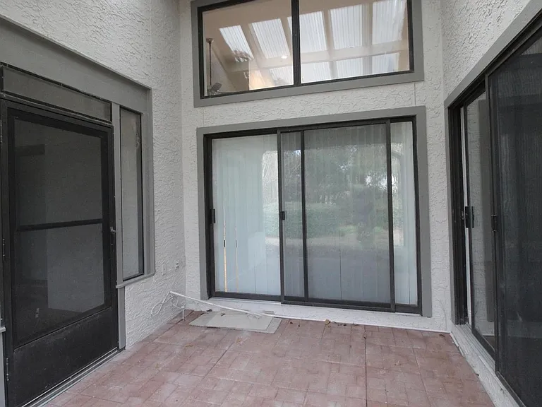 114 Gleneagles Dr — Photo 21