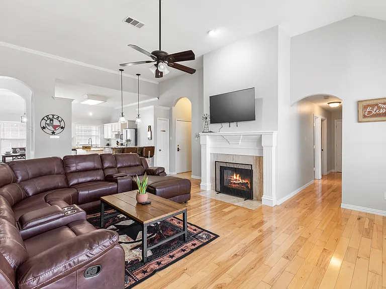 742 Big Bend Dr — Photo 5