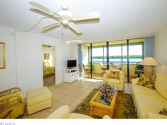 3rd image of 4223 Bay Beach Ln #2E