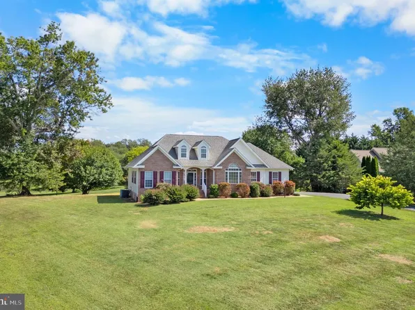 19065 Stallion Rd, Culpeper, VA 22701