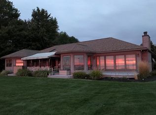 3 Beach Pl, Fredonia, NY 14063