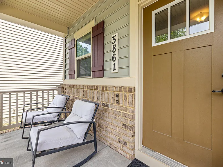 5861 Oakdale Village Rd — Photo 32