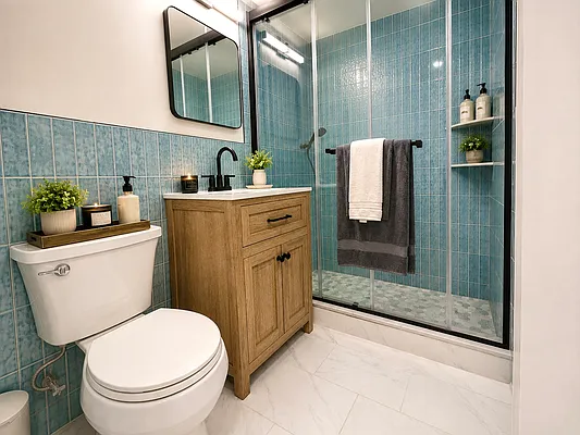 Bathroom, photo 1