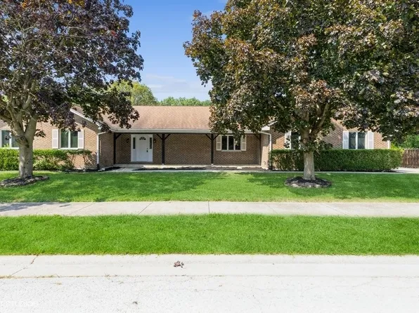3318 Deer Path Ln, South Chicago Heights, IL 60411