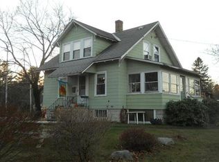 125 Lewiston St, Mechanic Falls, ME 04256