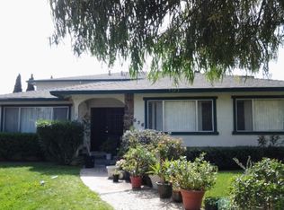656 Belladonna Ct APT 4, Sunnyvale, CA 94086