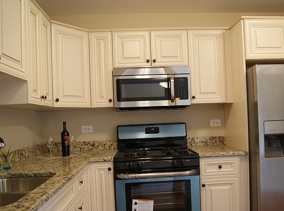 2nd image of 468 Seminole Ln #468