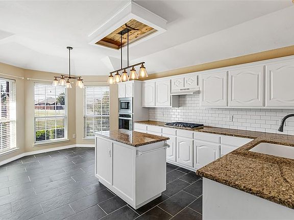 2nd image of 2856 Cobblestone Dr