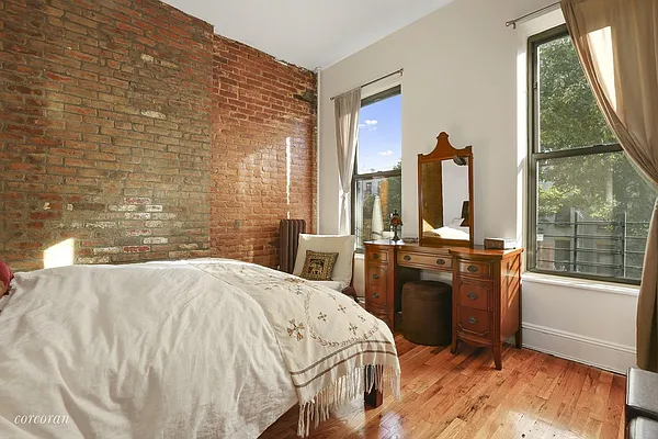 Rented by Corcoran | media 12