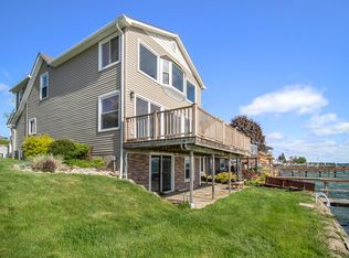 1613 Oakland St, Saint Clair, MI