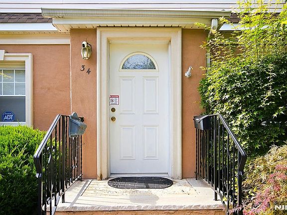5th image of 34 E Spring Valley Avenue