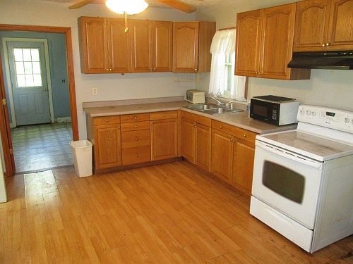 4th image of 5710 E County Road 350 N