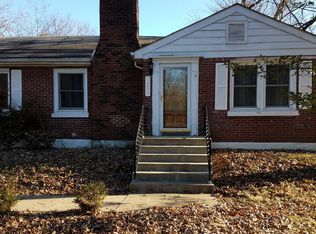7257 Southside Dr, Louisville, KY 40214