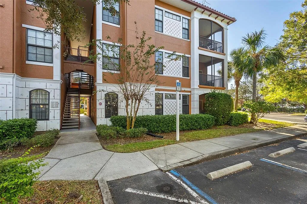2 bed, 2.0 bath, 1145 sqft, $2,200 — Photo 1