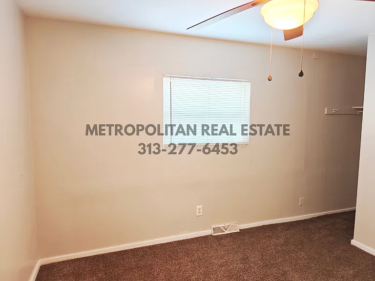 31820 Bay Ct — Photo 16