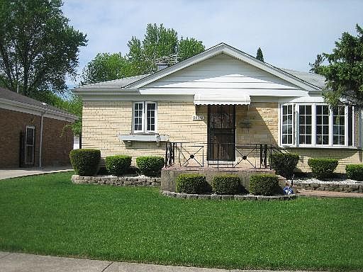 1st image of 2110 Boeger Ave
