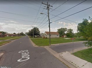 122 2nd St, Crisfield, MD 21817