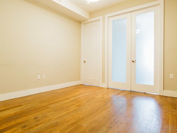 4th image of 270 Jefferson St #3F