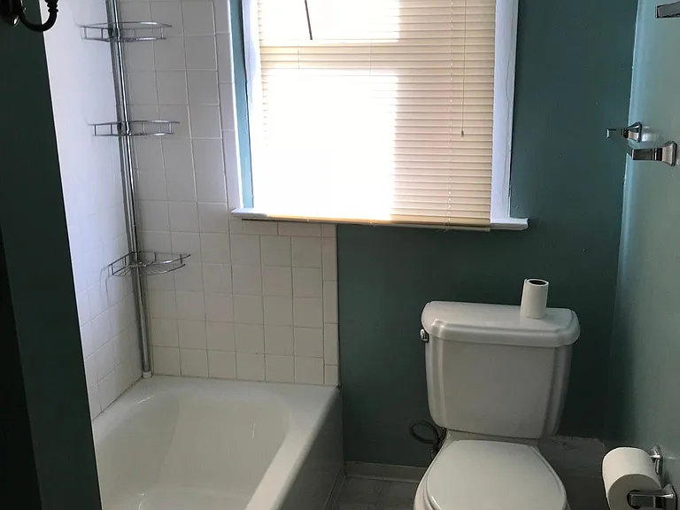 1451 N Corona St #B — Photo 11