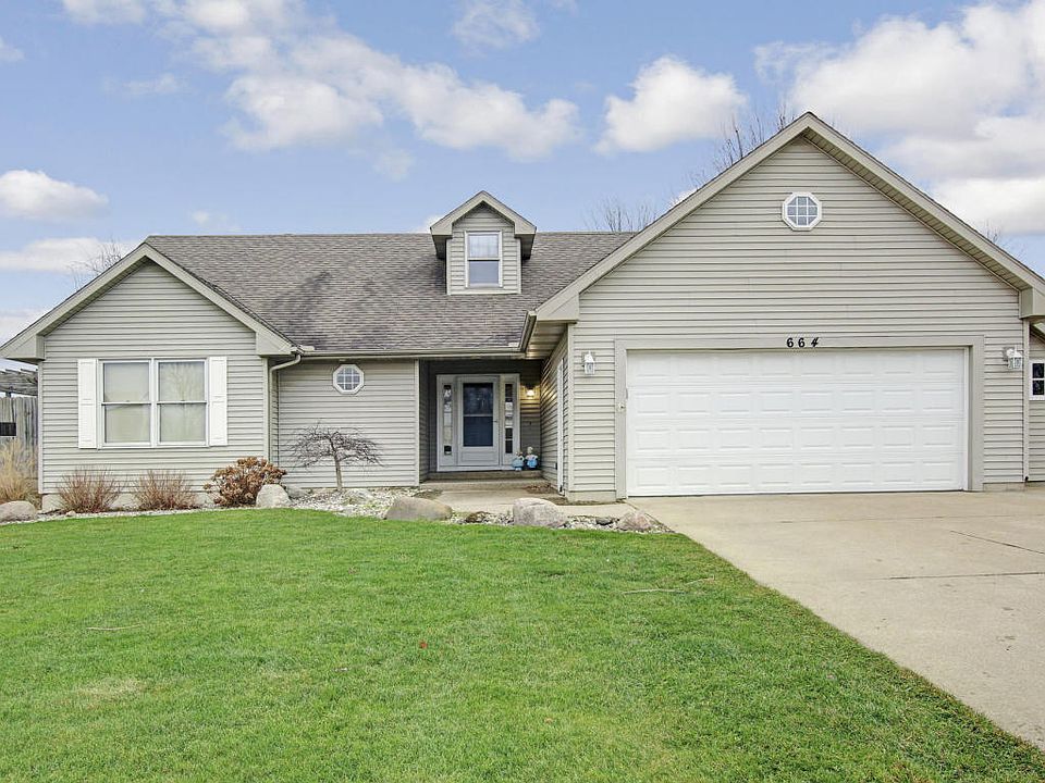 1st image of 664 Sleepy Hollow Ln
