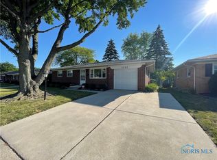 1022 Kirk St, Maumee, OH 43537